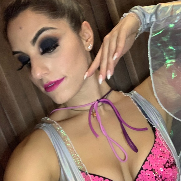 Meet your Posher, Julianne - Picture 5 of 7